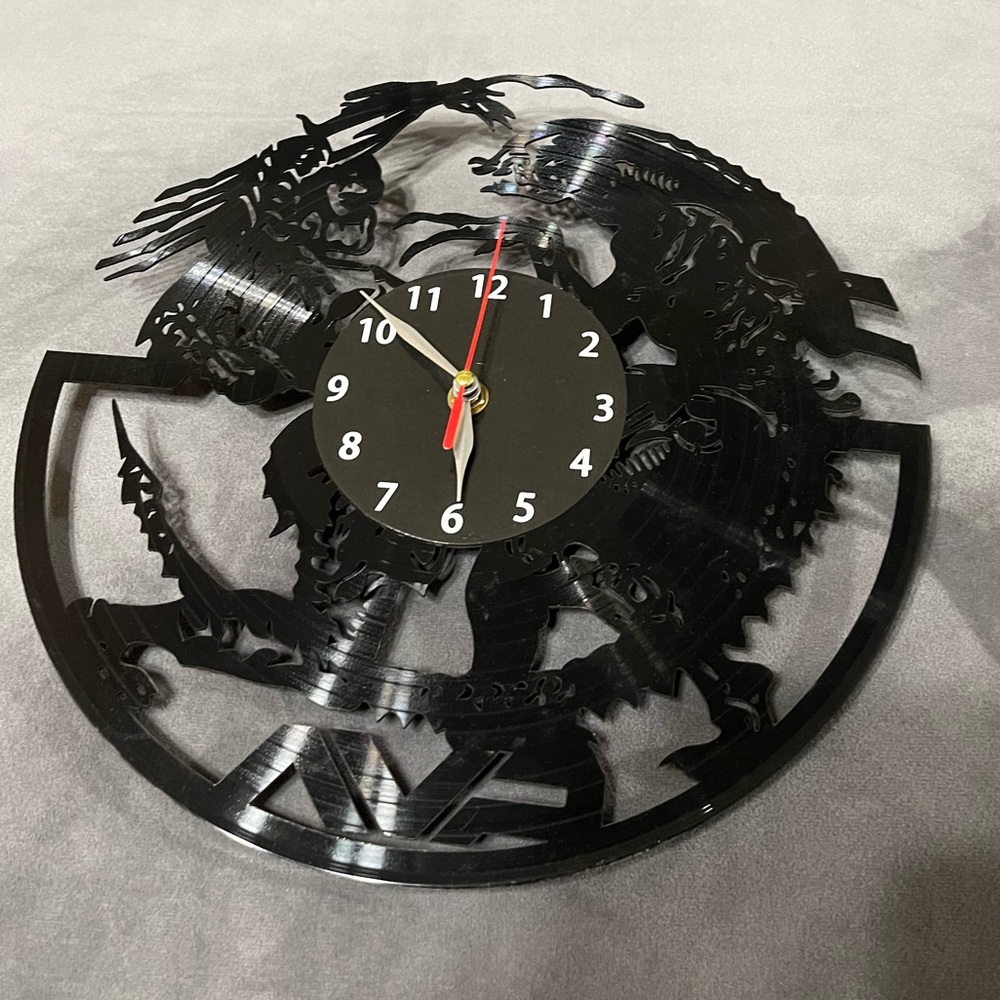 Alien vs Predator laser cut wall clock